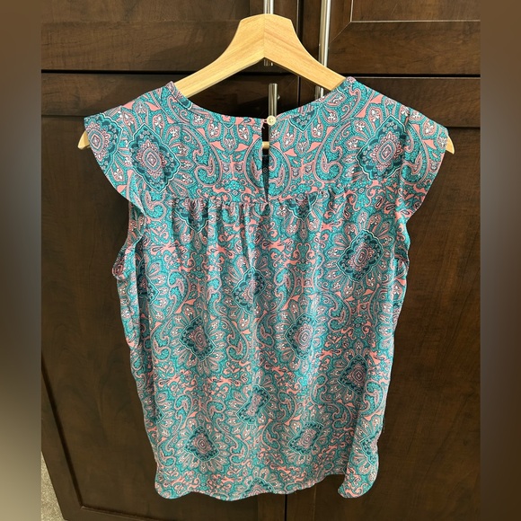 Loft cap sleeve flutter shirt in blue/pink. Size XS - Picture 3 of 5